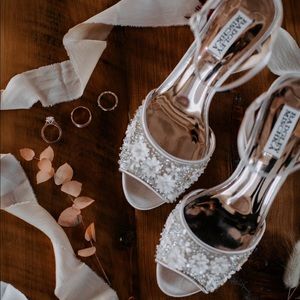 Badgley Mischka Carlie Block Heel Sandals - Nude